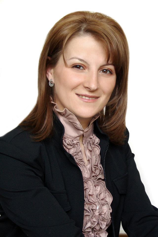 Աննա Մանուկյան